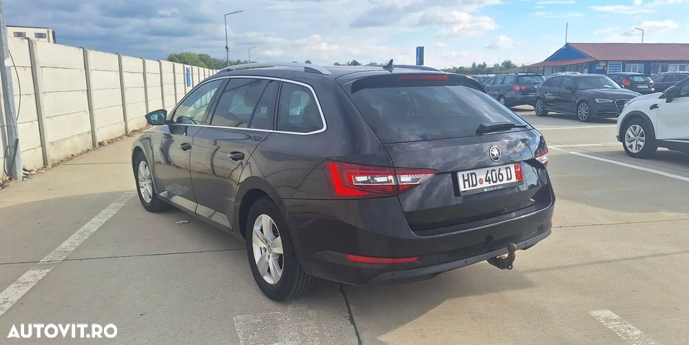 Skoda Superb 2.0 TDI DSG Style - 13