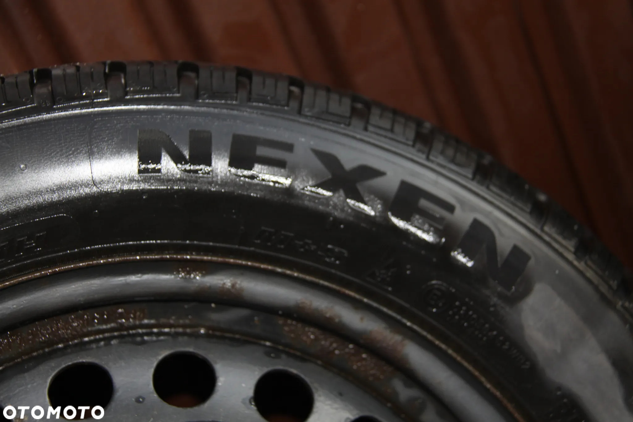 Koła Zimowe Ford Mondeo MK III 5x108 ET 50 205/55 R16 + Nakrętki - 4
