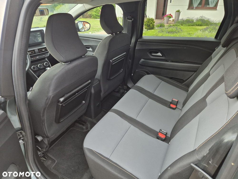 Dacia Jogger 1.6 Full Hybrid 140 Extreme MMT - 15