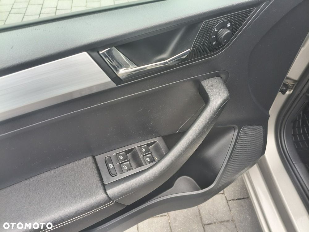 Skoda RAPID - 15