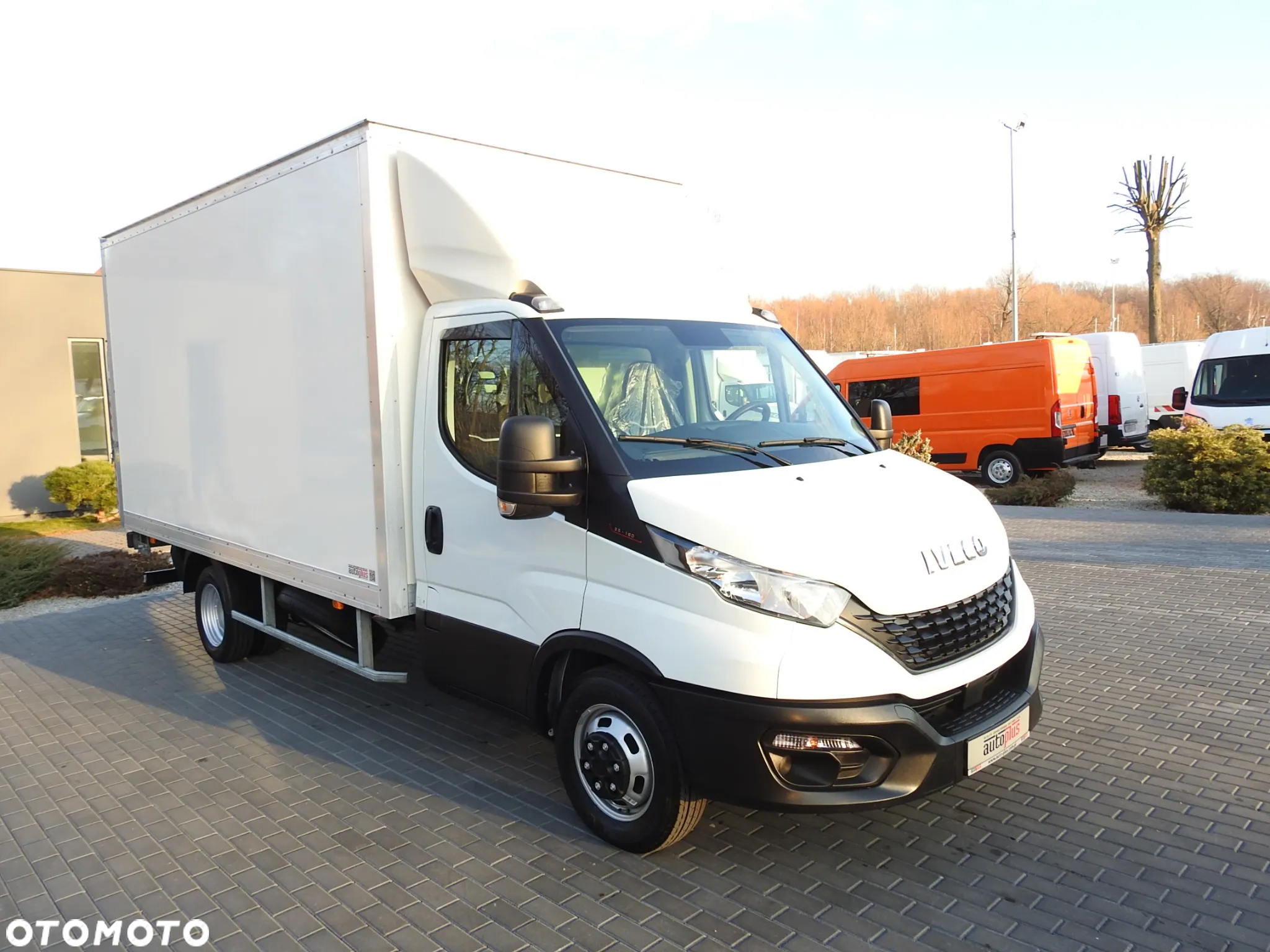 Iveco DAILY 35S16 KONTENER WINDA 8 PALET TEMPOMAT KLIMATYZACJA BLIŹNIACZE KOŁA 160KM [ 689599 ] - 5