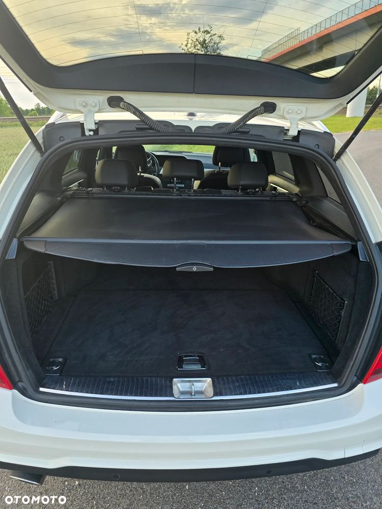 Mercedes-Benz Klasa C 250 CDI BlueEff 4-Matic Classic - 12