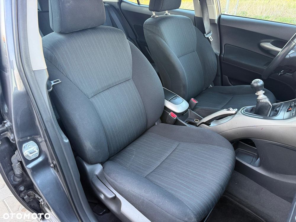 Toyota Auris 2.0 D-4D Luna - 7