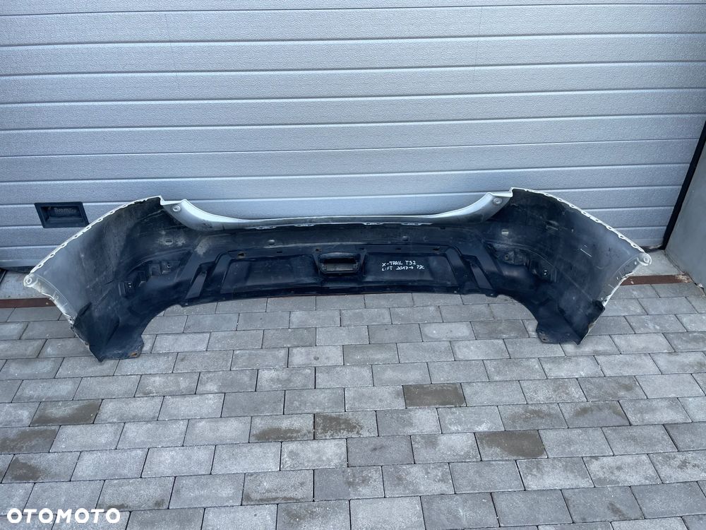 ZDERZAK TYLNY NISSAN X-TRAIL T32 LIFT  2017-- PDC - 5