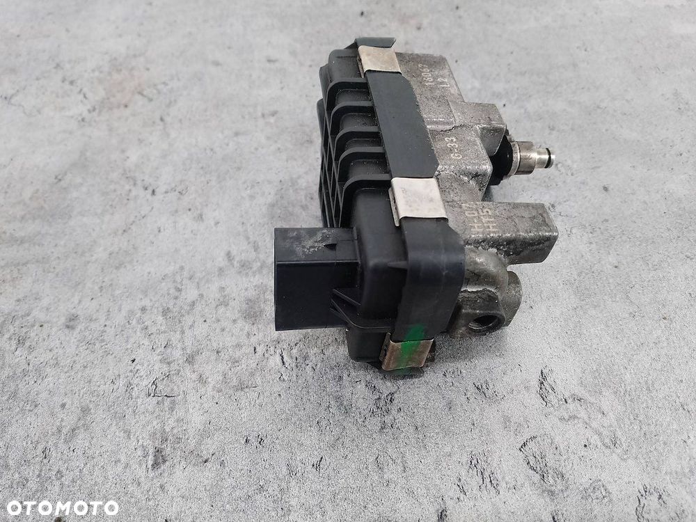 NASTAWNIK TURBINY LAND ROVER FREELANDER II 6NW009483  G-33 HELLA  2.2 - 4