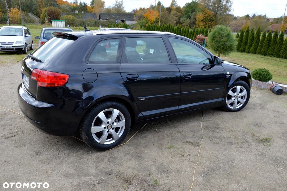 Audi A3 Sportback 2.0 TDI S line Sportpaket plus - 17