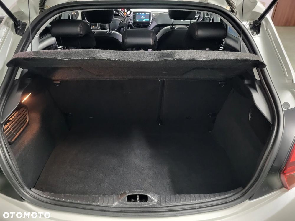 Peugeot 208 Blue-HDi 120 Stop&Start Allure - 14
