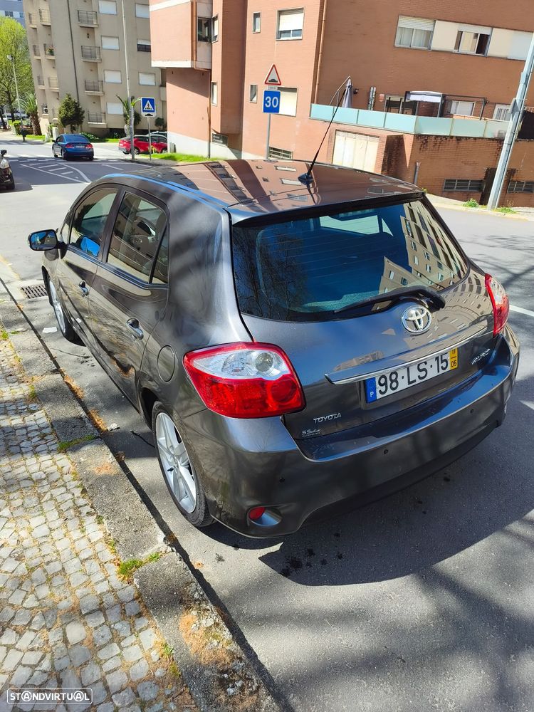 Toyota Auris 1.4 D-4D ACtive 110g - 3