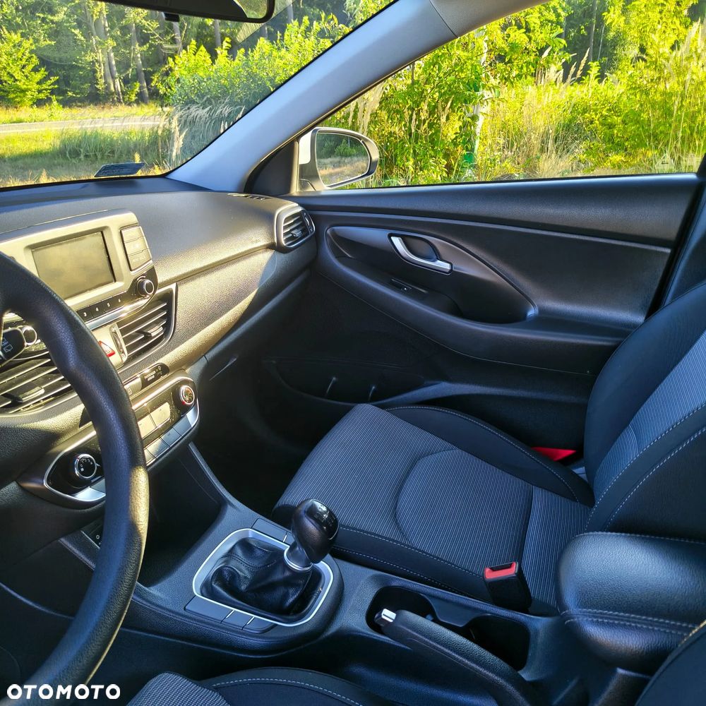 Hyundai i30 1.4 Classic + - 7