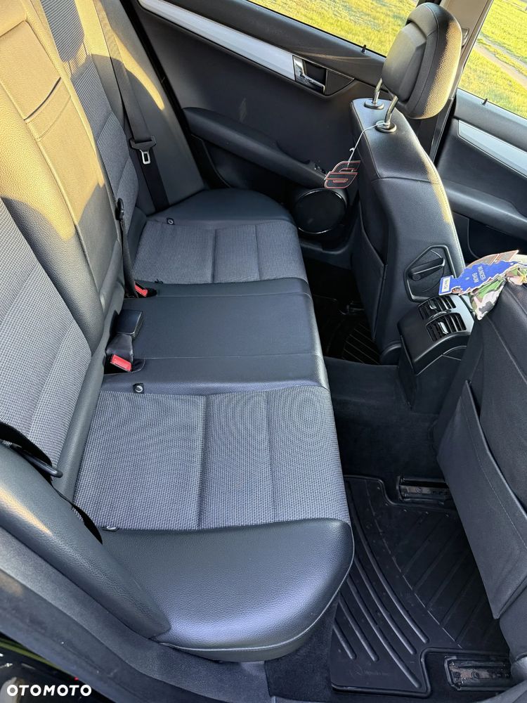 Mercedes-Benz Klasa C 200 CDI Avantgarde - 14