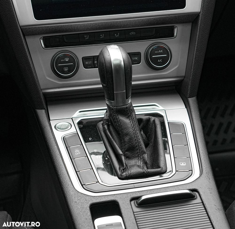 Volkswagen Passat 2.0 TDI DSG Highline - 20