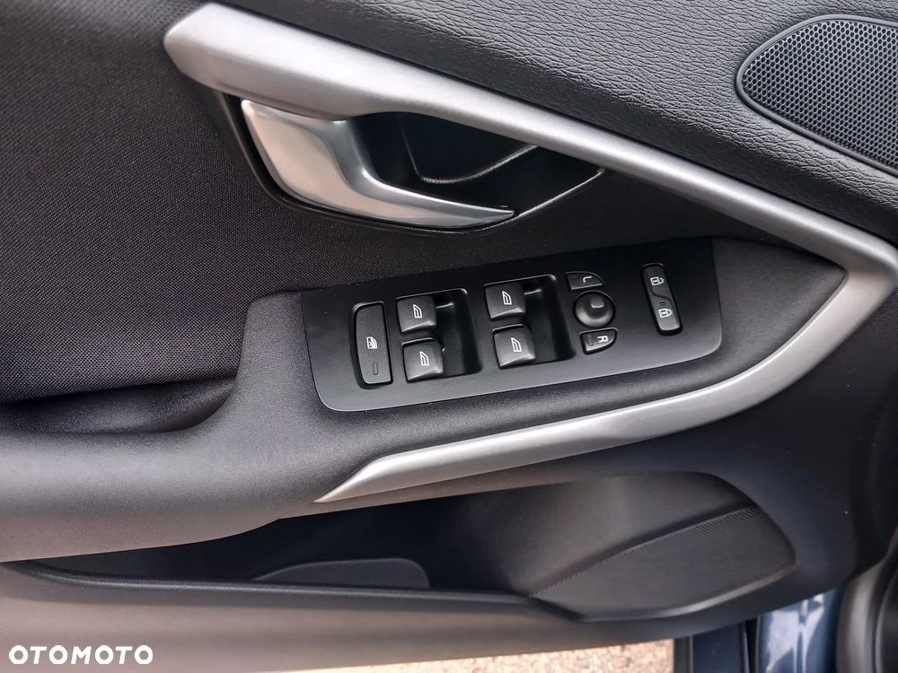Volvo V40 D2 Kinetic - 38