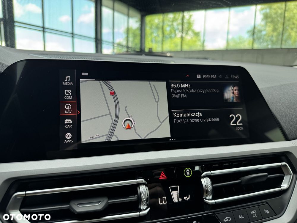 BMW Seria 3 318i - 30