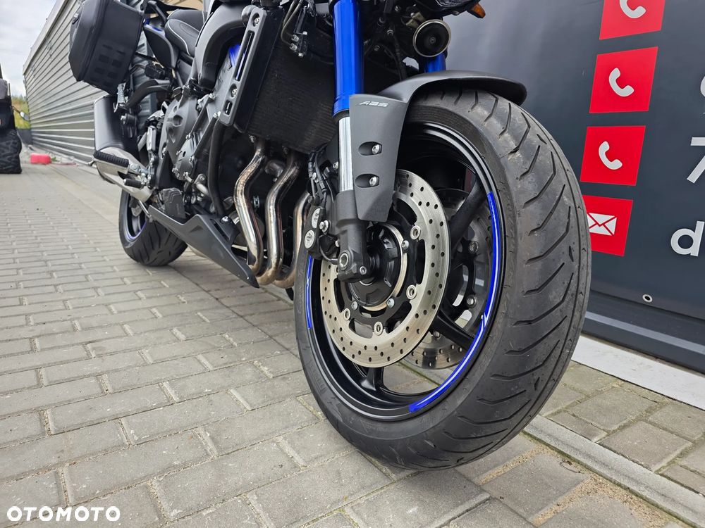 Yamaha FZ8 - 28