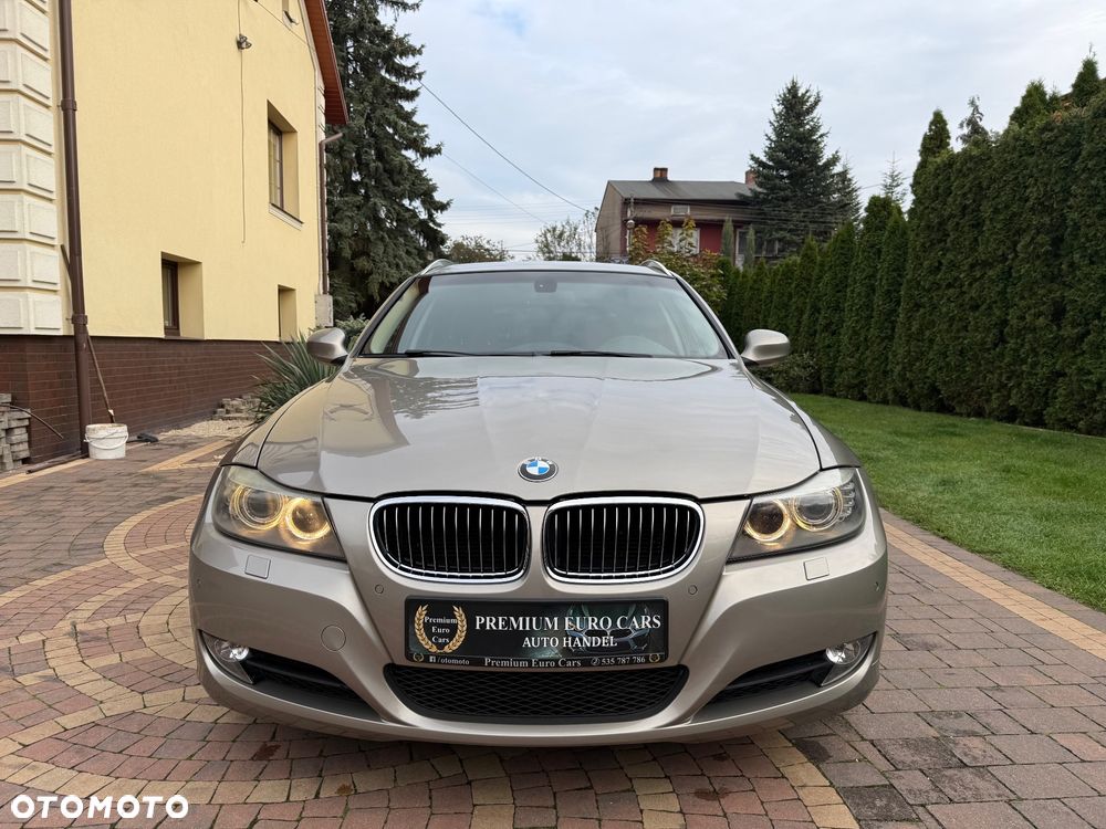 BMW Seria 3 320d Touring Sport-Aut Blue Performance Luxury Line - 6