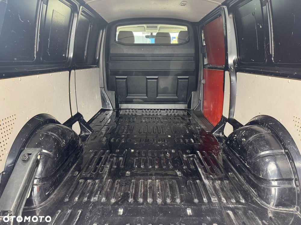 Volkswagen Transporter - 17