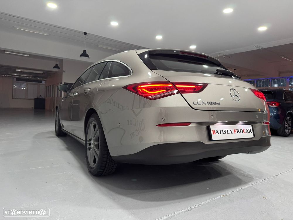 Mercedes-Benz CLA 180 d Shooting Brake Progressive - 18