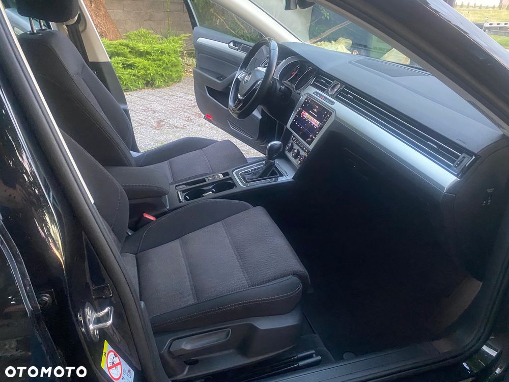 Volkswagen Passat 2.0 TDI (BlueMotion Technology) DSG Comfortline - 28