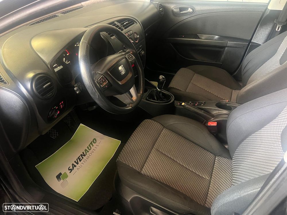 SEAT Leon 1.6 TDI ECOMOTIVE Sport Start/Stop - 4