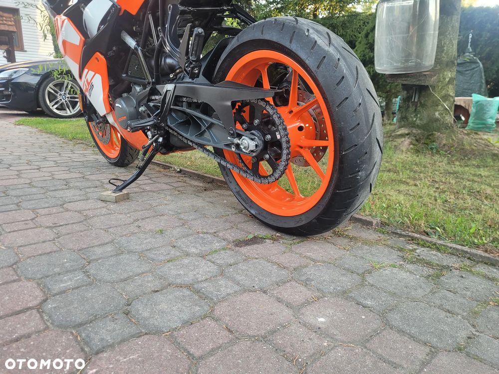 KTM RC 125 - 29