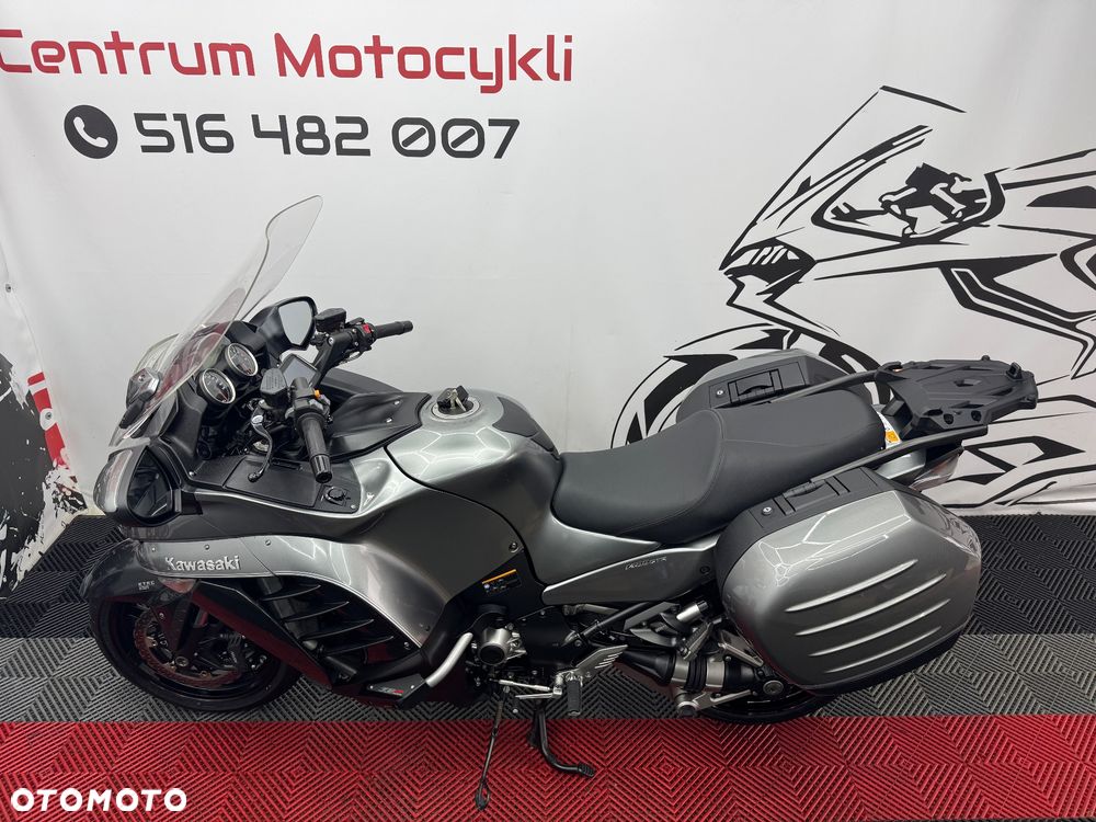 Kawasaki GTR - 9