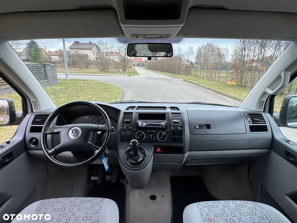 Volkswagen Transporter - 25