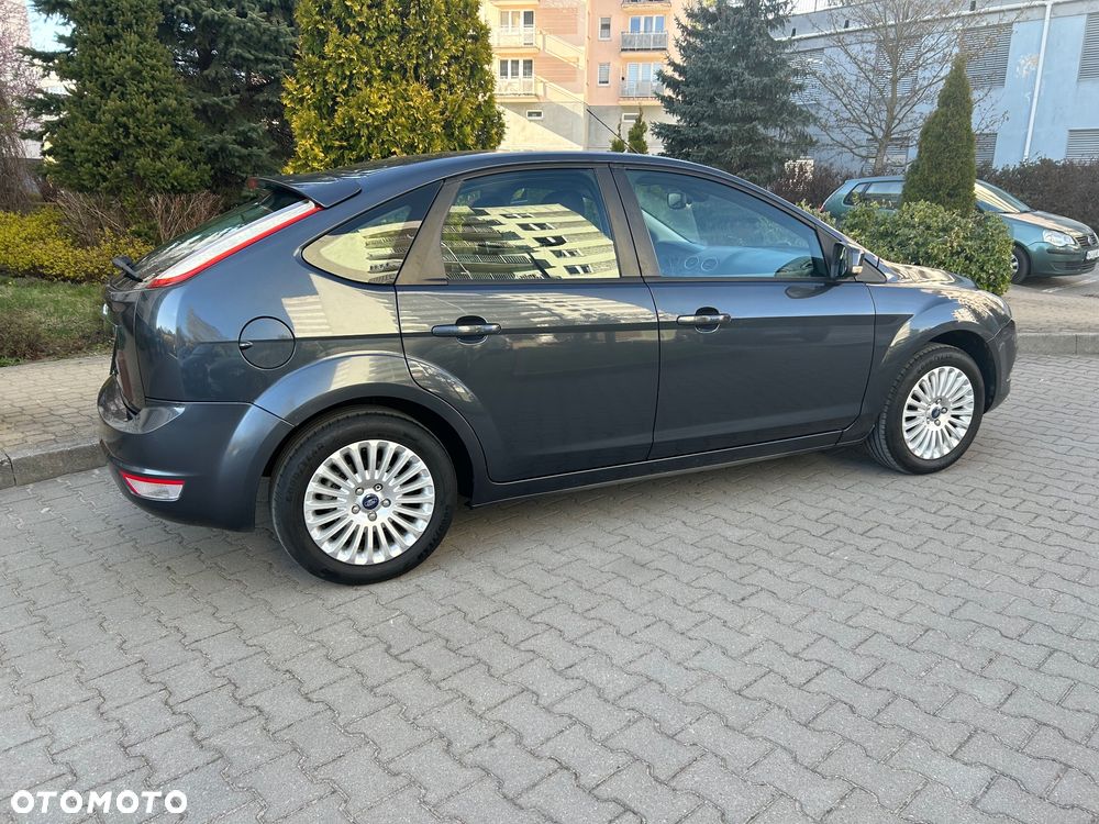 Ford Focus Trend - 8