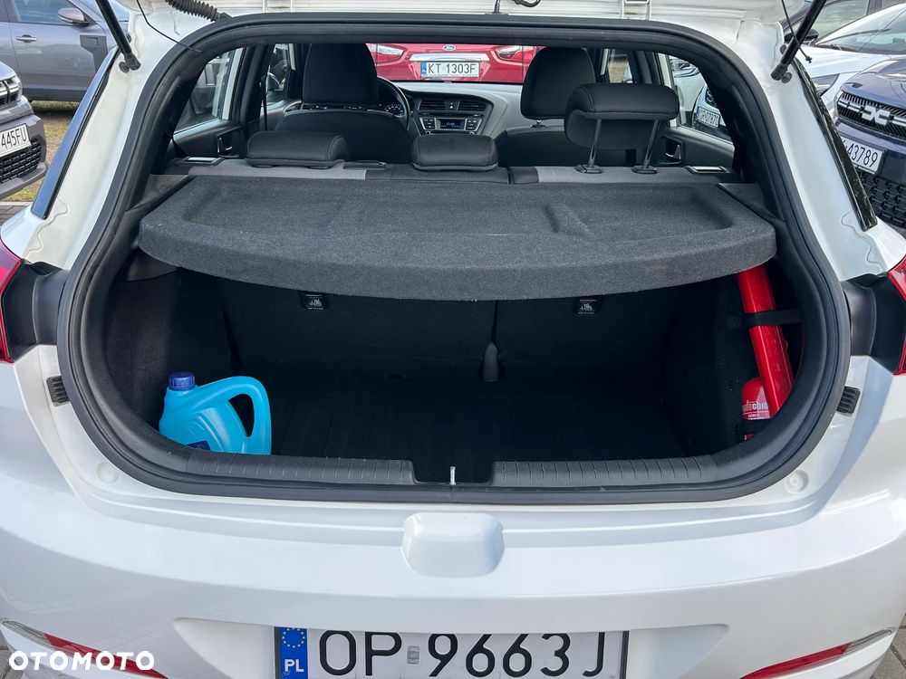 Hyundai i20 1.2 Classic Plus - 17