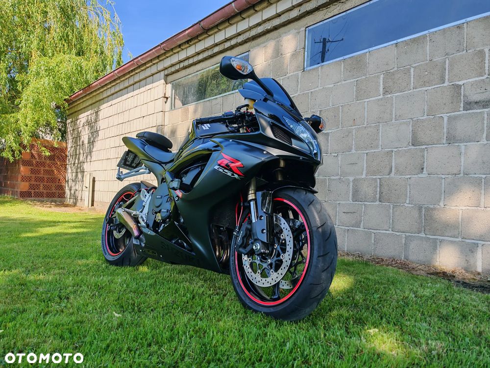 Suzuki GSX-R - 1