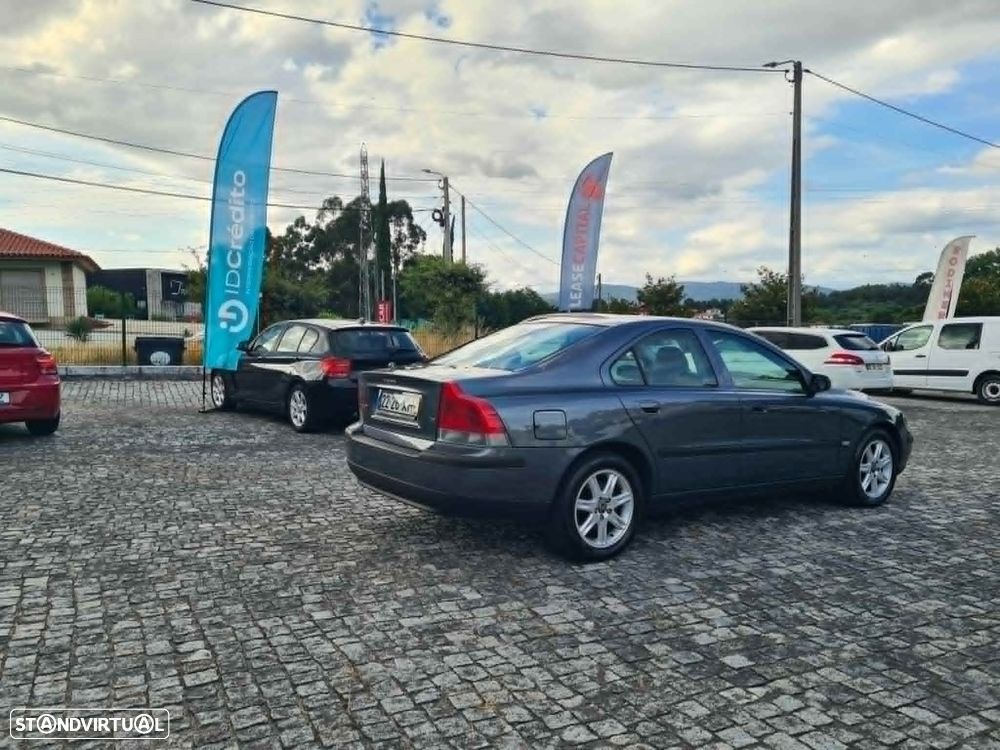 Volvo S60 2.4 D5 Nivel 3 - 3