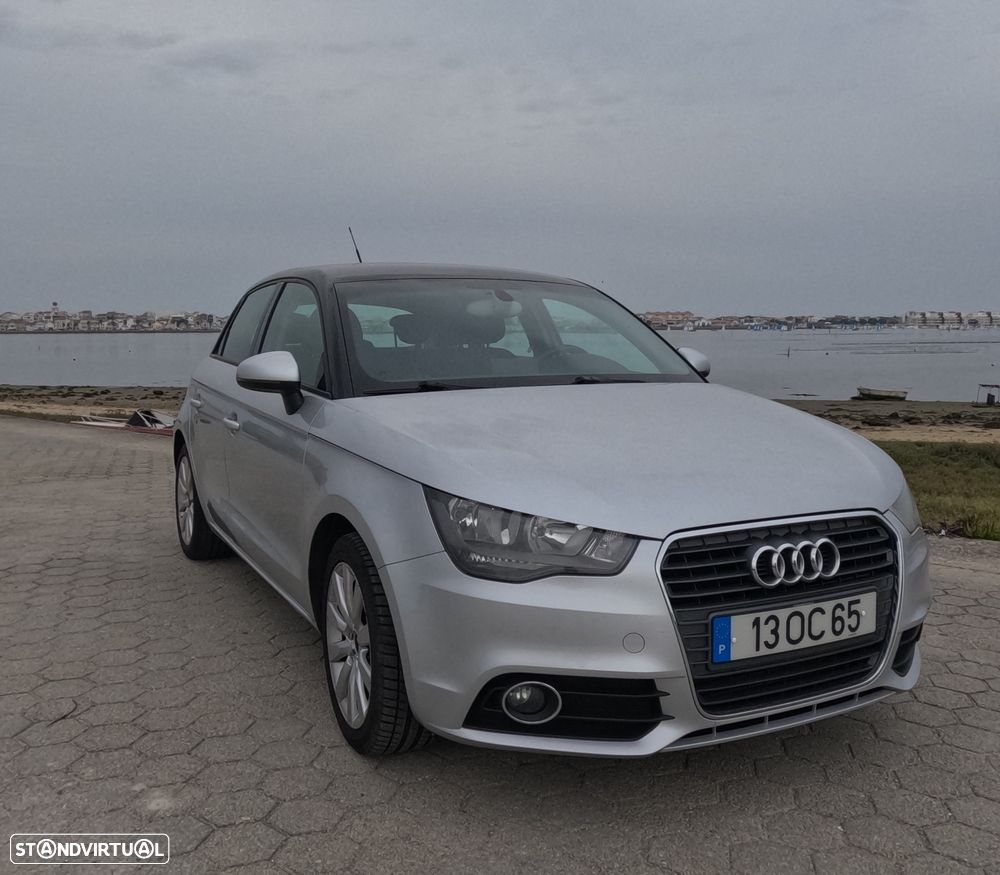 Audi A1 Sportback 1.6 TDI Advance - 1