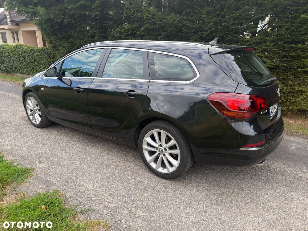 Opel Astra 2.0 CDTI DPF ecoFLEX SportsTourer Start/Stop Exklusiv - 24