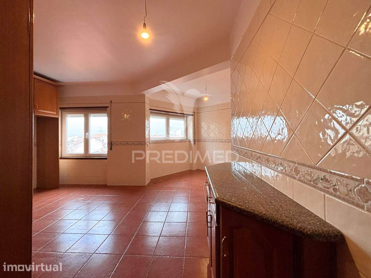 Apartamento T3 central para arrendamento - Grande imagem: 2/26