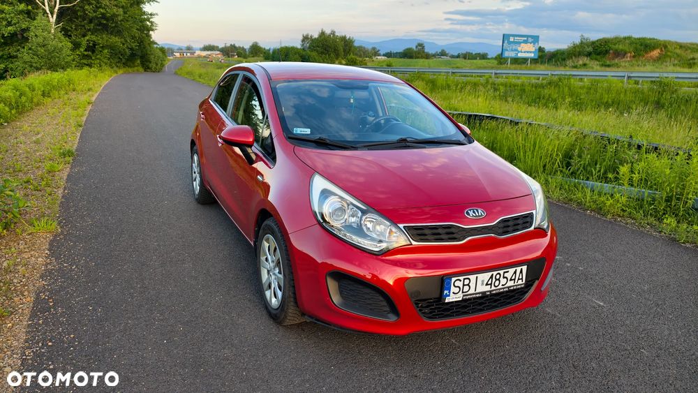 Kia Rio 1.2 L - 3