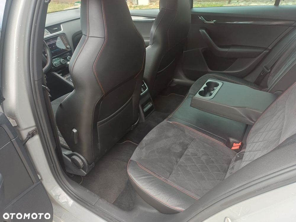 Skoda Octavia 2.0 TDI RS DSG EU6 - 25