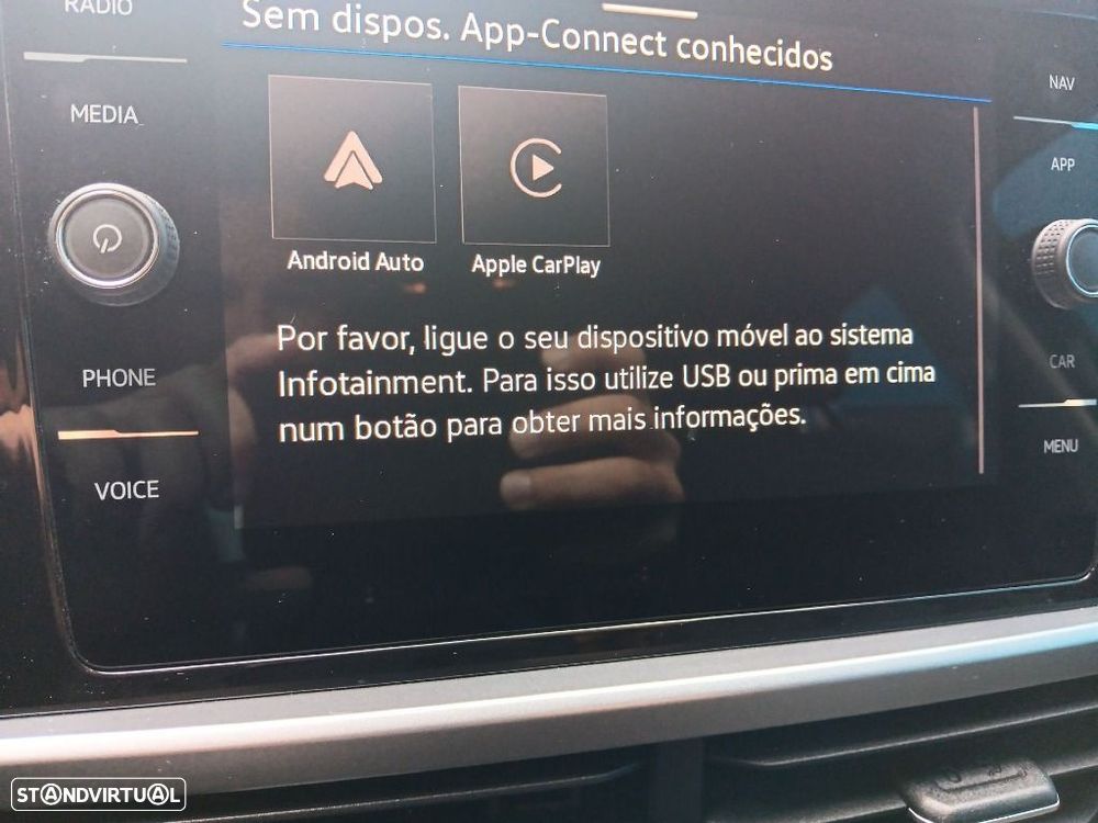 VW T-Roc 1.5 TSI Urban DSG - 26