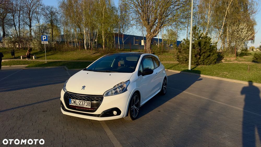 Peugeot 208 THP STOP & START GTi - 5