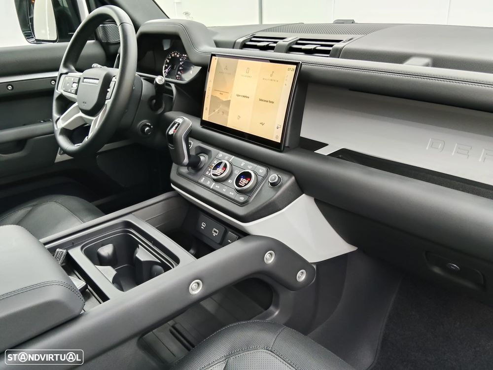 Land Rover Defender 2.0 P400e 110 AWD X-Dynamic HSE - 15