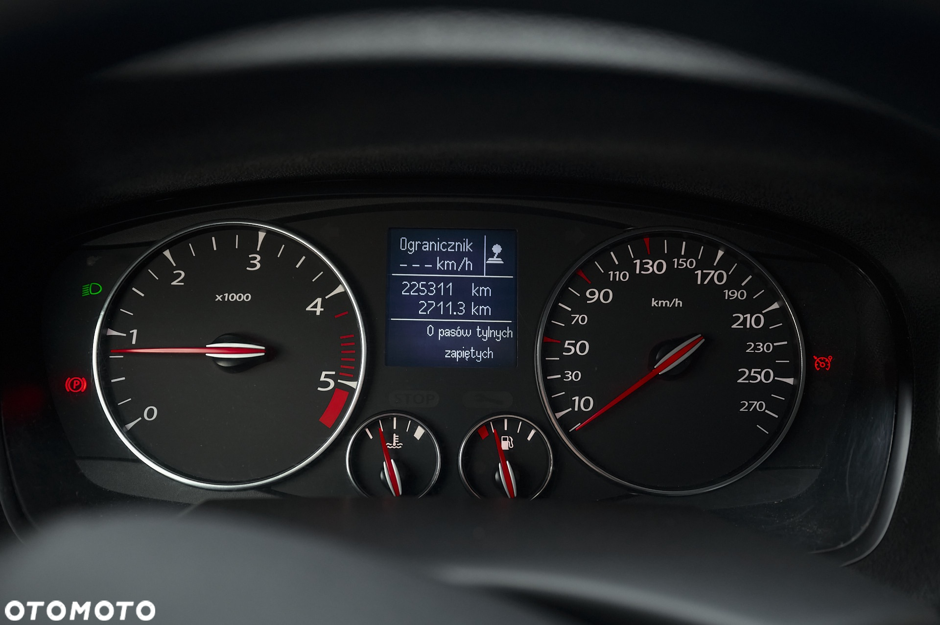 Renault Laguna Grandtour ENERGY dCi 130 FAP Start-Stop Bose Edition - 33