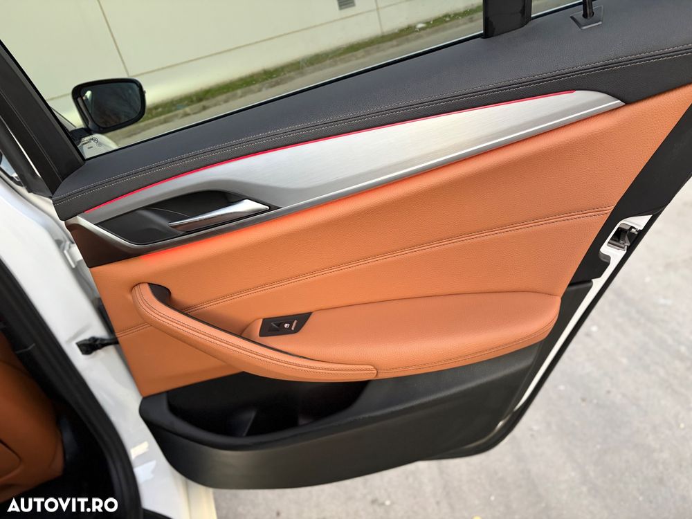 BMW Seria 5 530d xDrive AT MHEV - 25