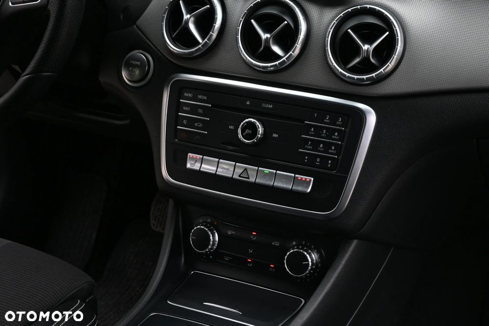Mercedes-Benz CLA 220 (CDI) d 7G-DCT AMG Line - 26
