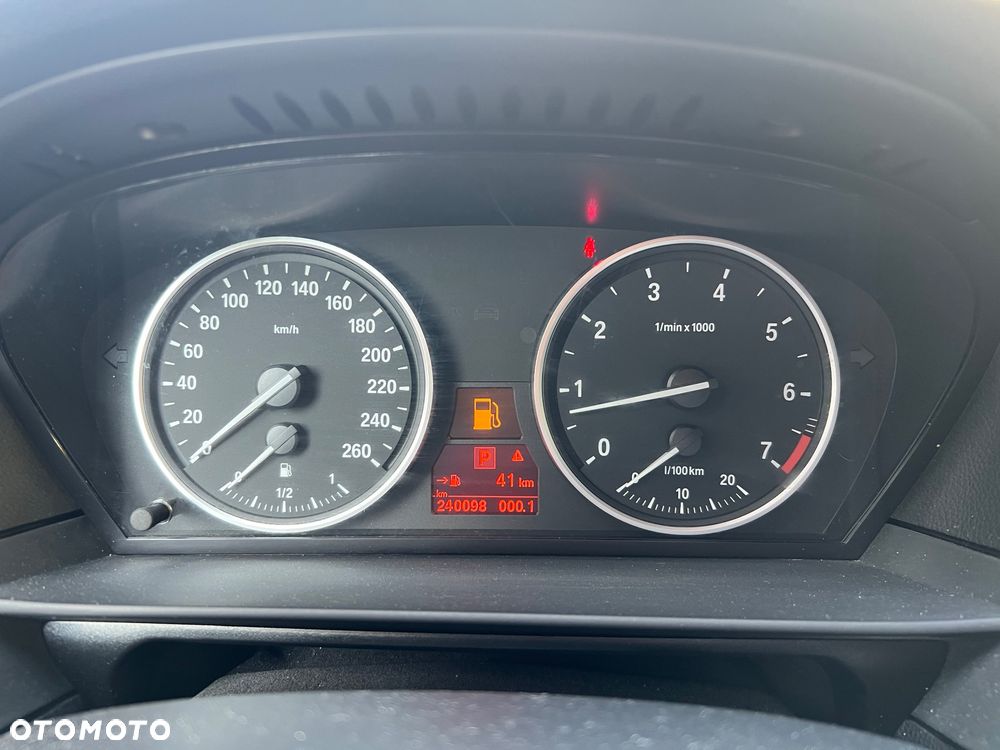 BMW Seria 5 - 10