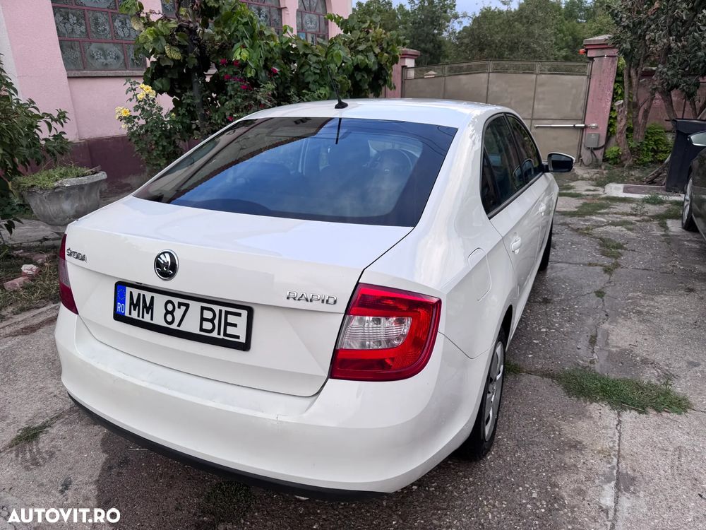 Skoda RAPID - 7