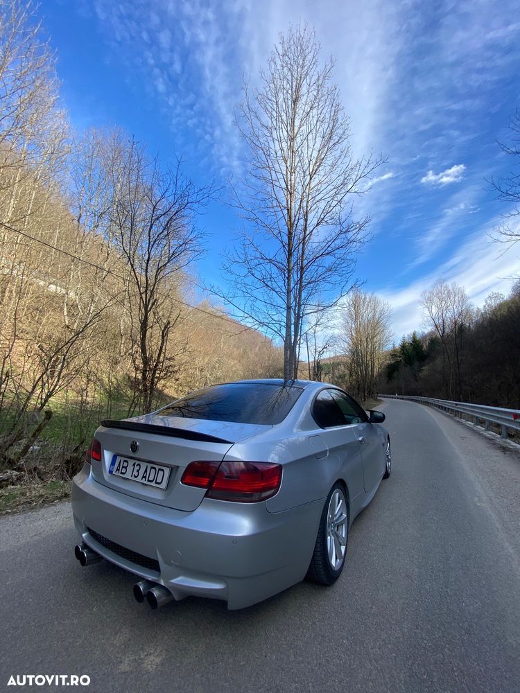 BMW Seria 3 320d - 4