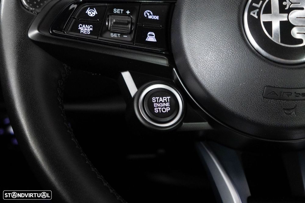 Alfa Romeo Tonale 1.3 Plug-In Hybrid Veloce e-AWD - 28