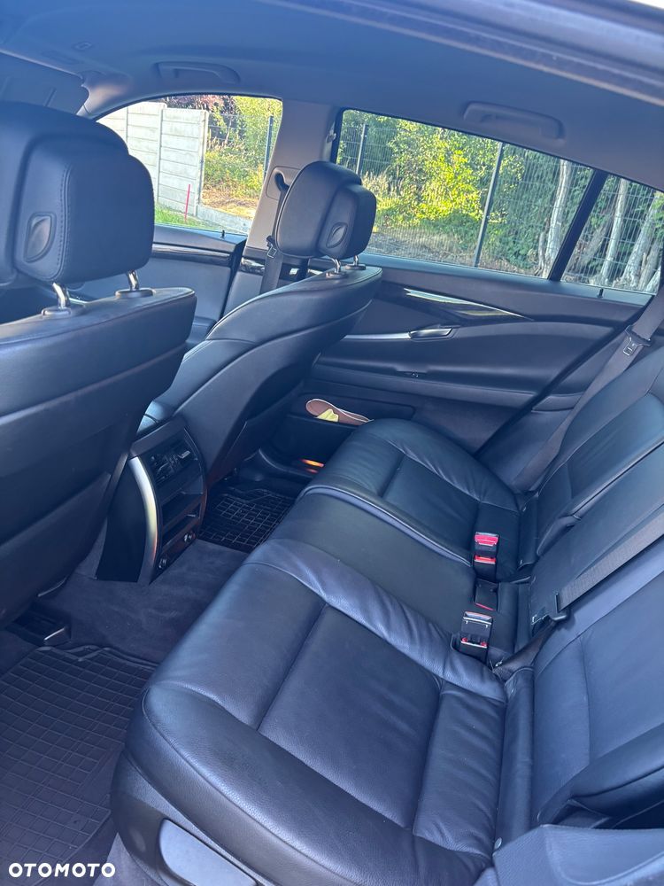 BMW Seria 5 530d xDrive - 25