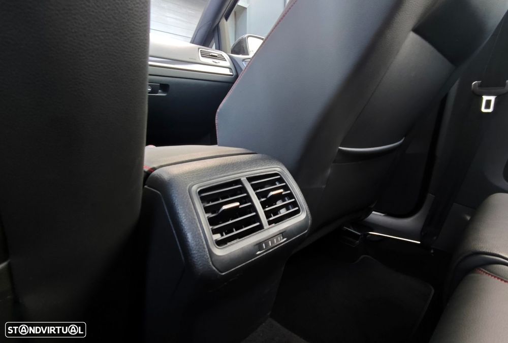 VW Golf 2.0 TSi GTi Performance - 31