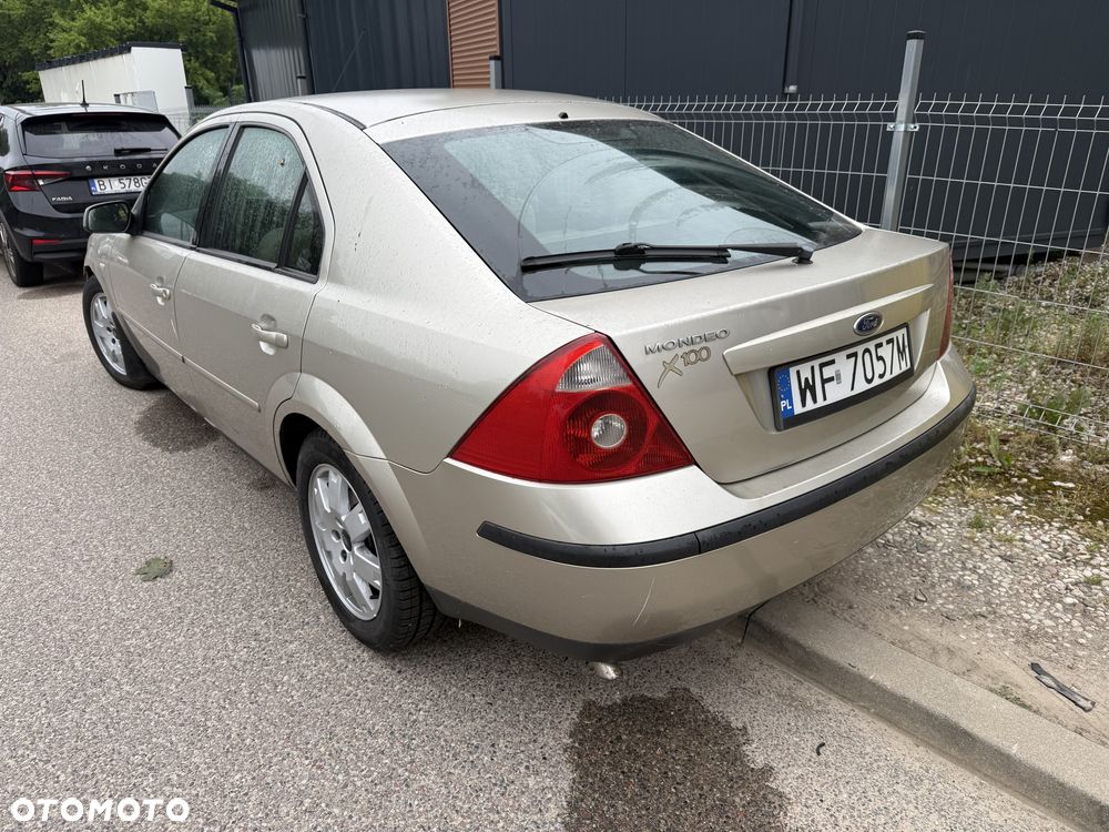 Ford Mondeo 2.0 Ghia - 3