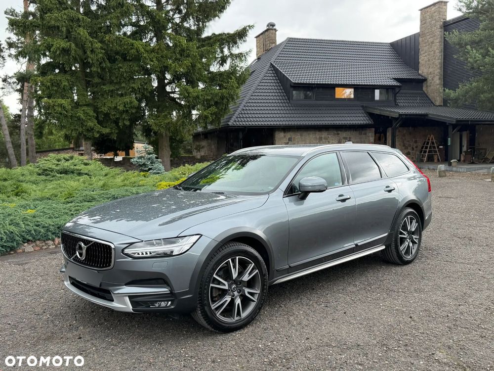 Volvo V90 Cross Country D5 AWD Pro - 1