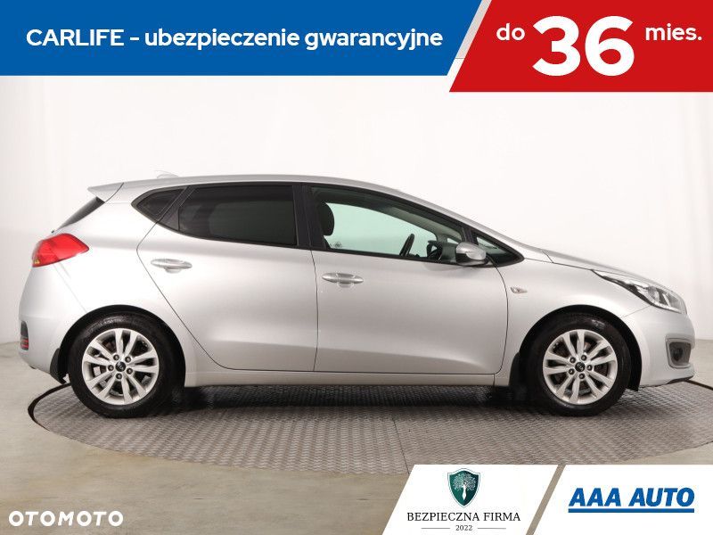 Kia Ceed - 8